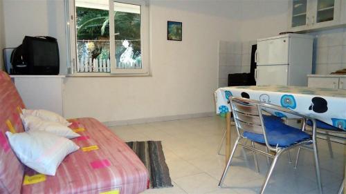 Apartments With A Parking Space Baska Voda (makarska) - 6057