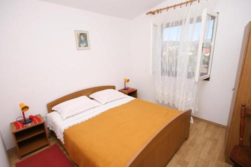 Apartment Rogoznica 4313b