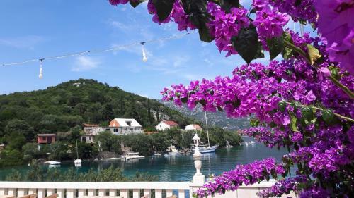 Apartments Villa Baric