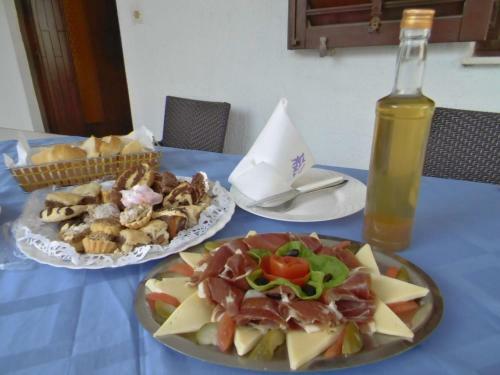 Apartments Milica