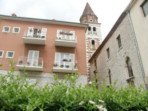Apartamentos Dentex Studios