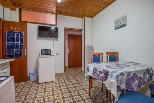 Apartments And Rooms With Parking Space Crikvenica - 5492