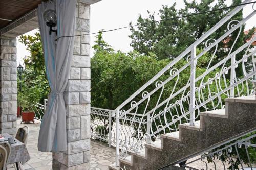 Apartments And Rooms With Parking Space Crikvenica - 5492