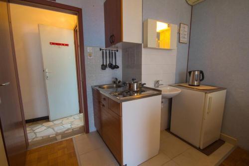 Apartments And Rooms With Parking Space Crikvenica - 5492