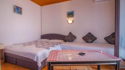 Apartments And Rooms With Parking Space Crikvenica - 5492