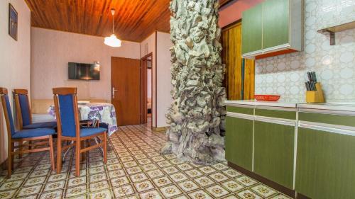 Apartments And Rooms With Parking Space Crikvenica - 5492