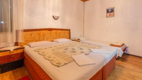 Apartments And Rooms With Parking Space Crikvenica - 5492