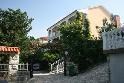 Apartments And Rooms With Parking Space Crikvenica - 5492