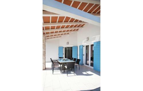 Holiday Home Labin Becici