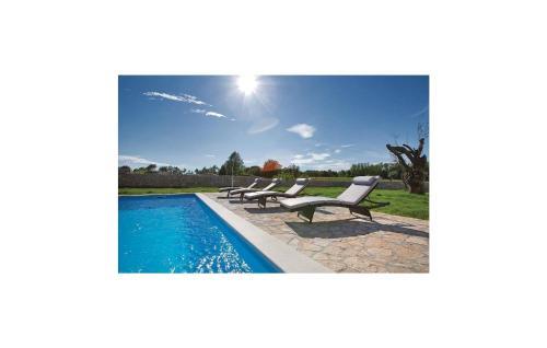 Holiday Home Labin Becici