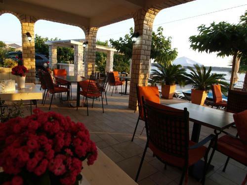 Hostal Guest House Villa Papalina
