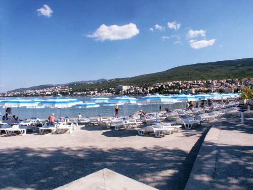 Apartment Selce 2404a