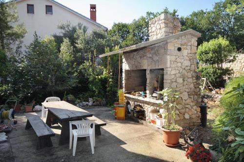 Apartment Selce 2404a