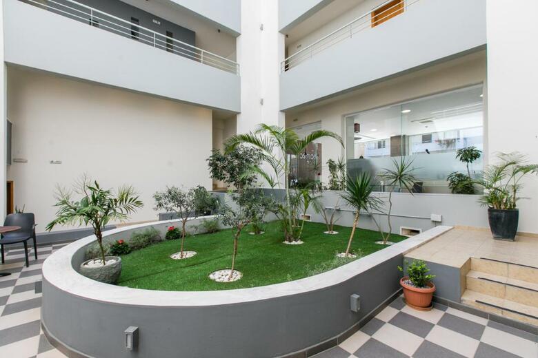Cosmos Hotel