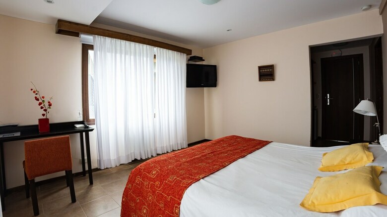 Poincenot Hotel