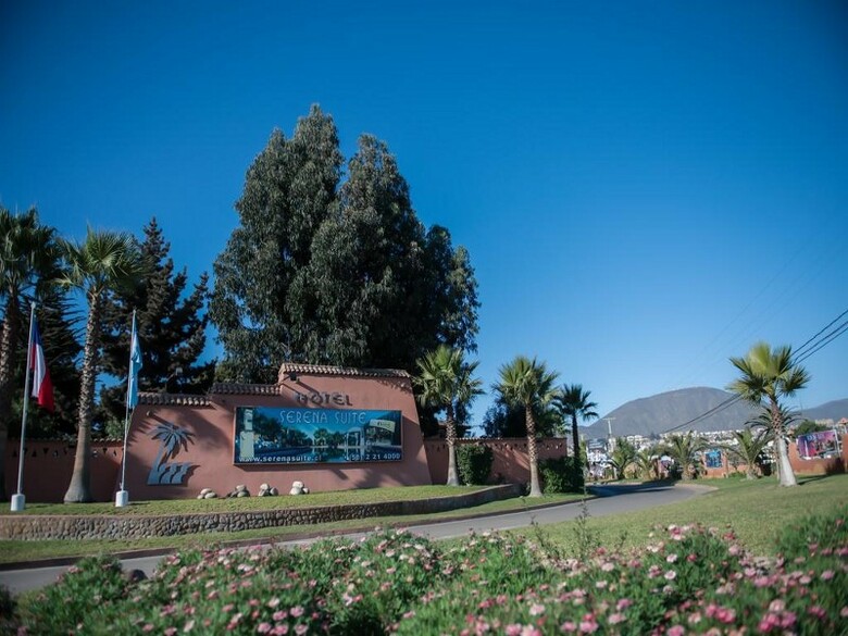 Hotel Serena Suite Park