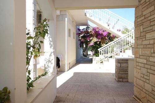 Apartment Lumbarda 9303c