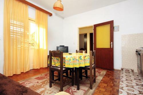 Apartment Biograd Na Moru 5899b