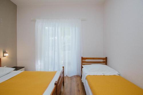 Apartments By The Sea Marina (trogir) - 5968
