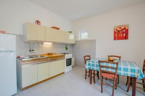 Apartments By The Sea Marina (trogir) - 5968