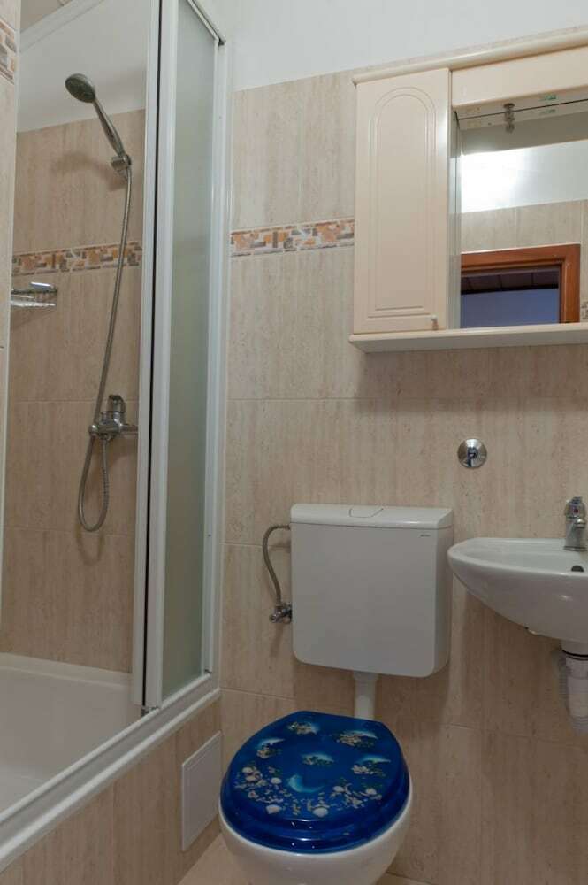 Hostal Apartments Merica