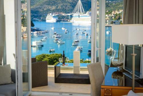 Adriatic Deluxe Apartments