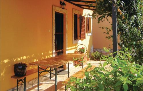 Holiday Home Liznjan Montiron