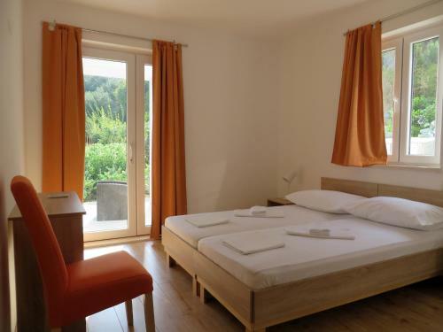 Hostal Guest House Kukuljica 2