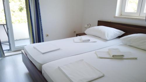 Hostal Guest House Kukuljica 2