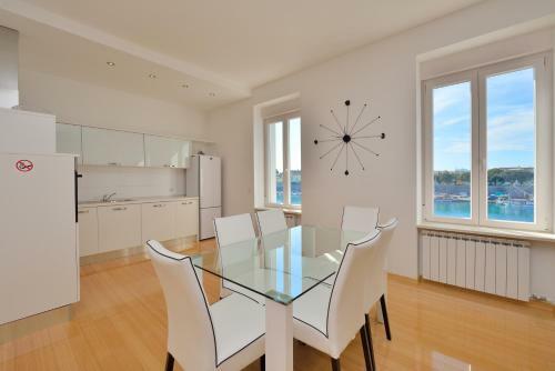 Eden Penthouse Apartments