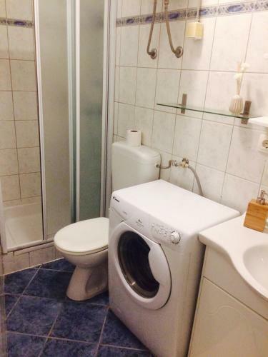 Hostal Rondina House