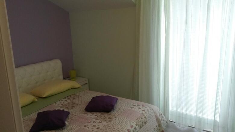 Apartments Ina