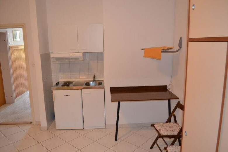 Apartments Ina