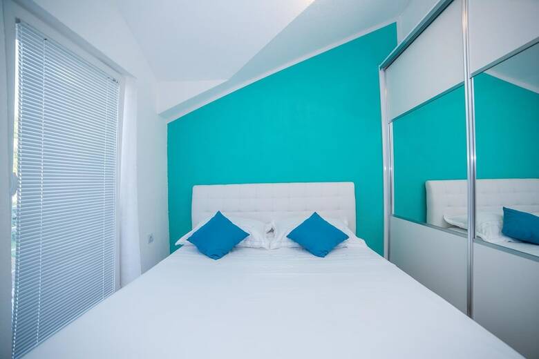 Apartments Ina