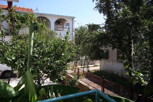 Apartment Rogoznica 4660b