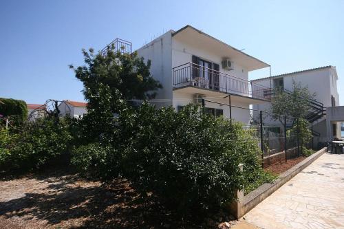 Apartment Rogoznica 4660b