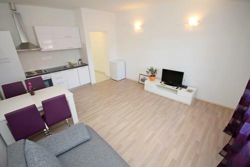Apartments Luna