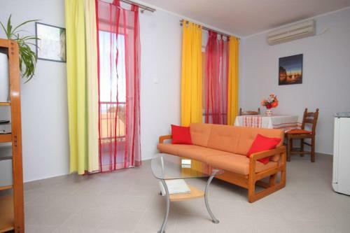 Apartments With A Parking Space Mali Losinj (losinj) - 7964