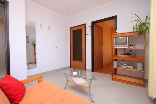 Apartments With A Parking Space Mali Losinj (losinj) - 7964