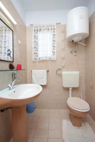 Apartments With A Parking Space Mali Losinj (losinj) - 7964