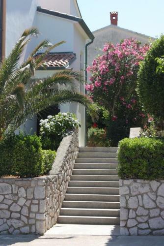 Apartments With A Parking Space Mali Losinj (losinj) - 7964