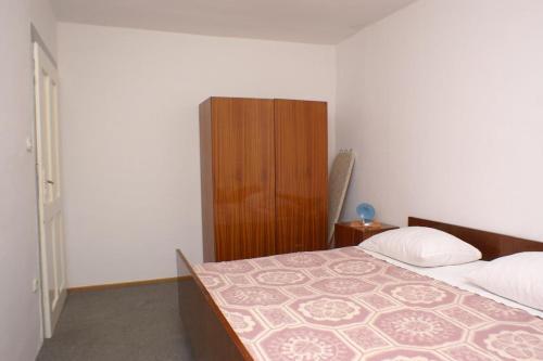 Apartments With A Parking Space Vodice - 4192