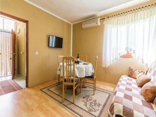 Apartment Liznjan *lvii *