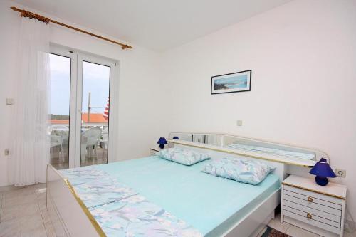 Apartments With A Parking Space Barbat (rab) - 4962