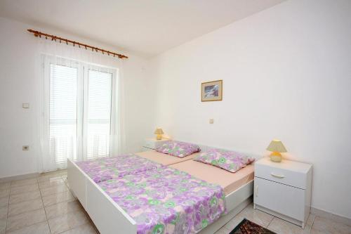 Apartments With A Parking Space Barbat (rab) - 4962