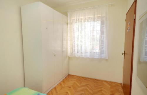 Apartments With A Parking Space Baska (krk) - 5443