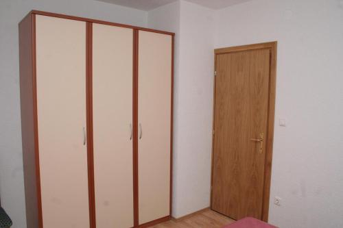 Apartment Rogoznica 4255c