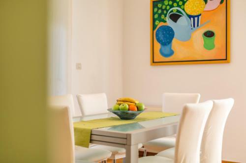 Full Apartment
