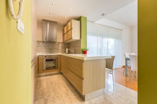 Full Apartment