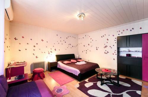 Apartment Orange Purple Blue